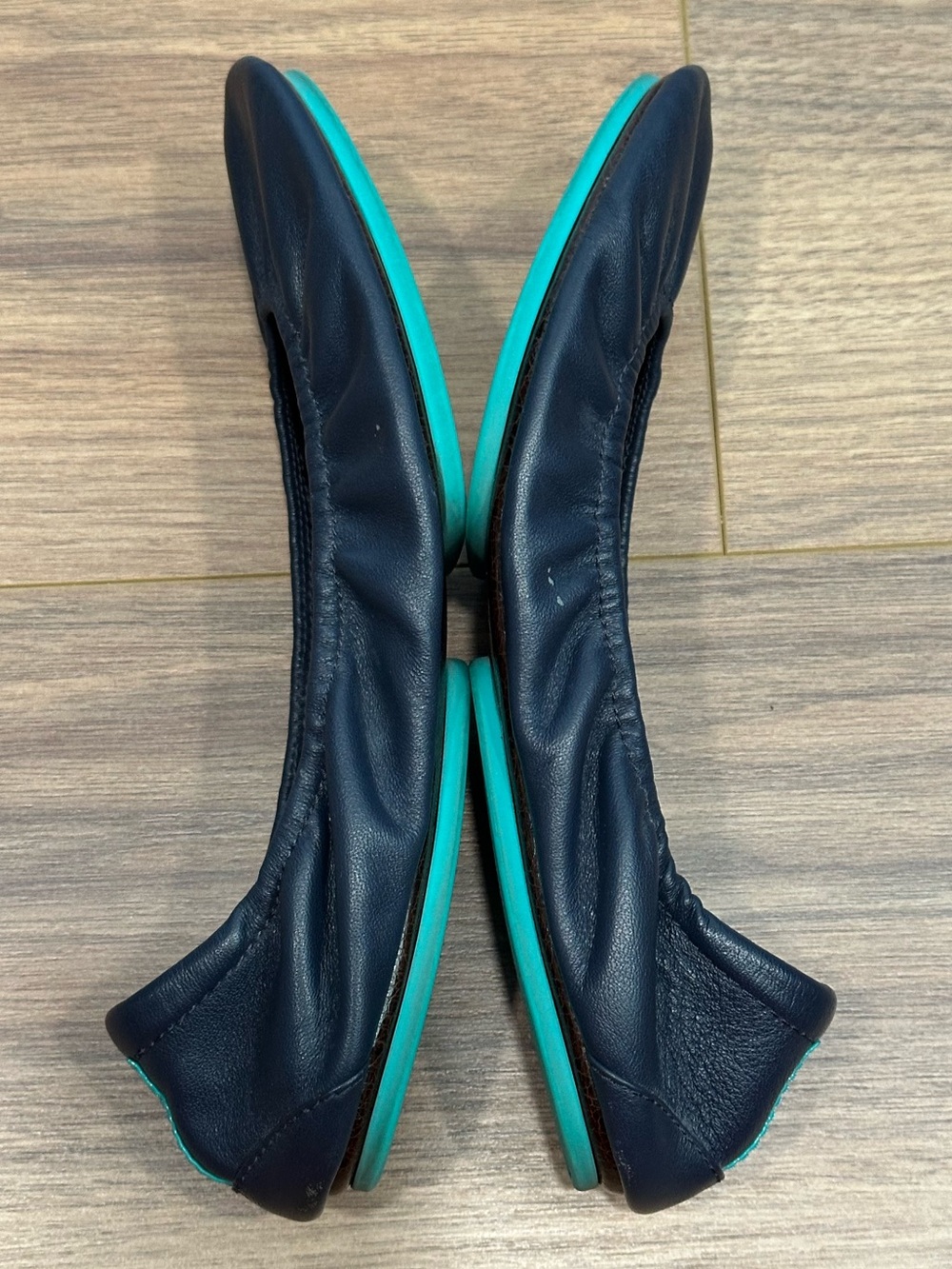 Tieks by Gavrieli Leather Foldable Ballet Flats Teal Soles in Navy Blue Size 9 - Picture 8 of 10